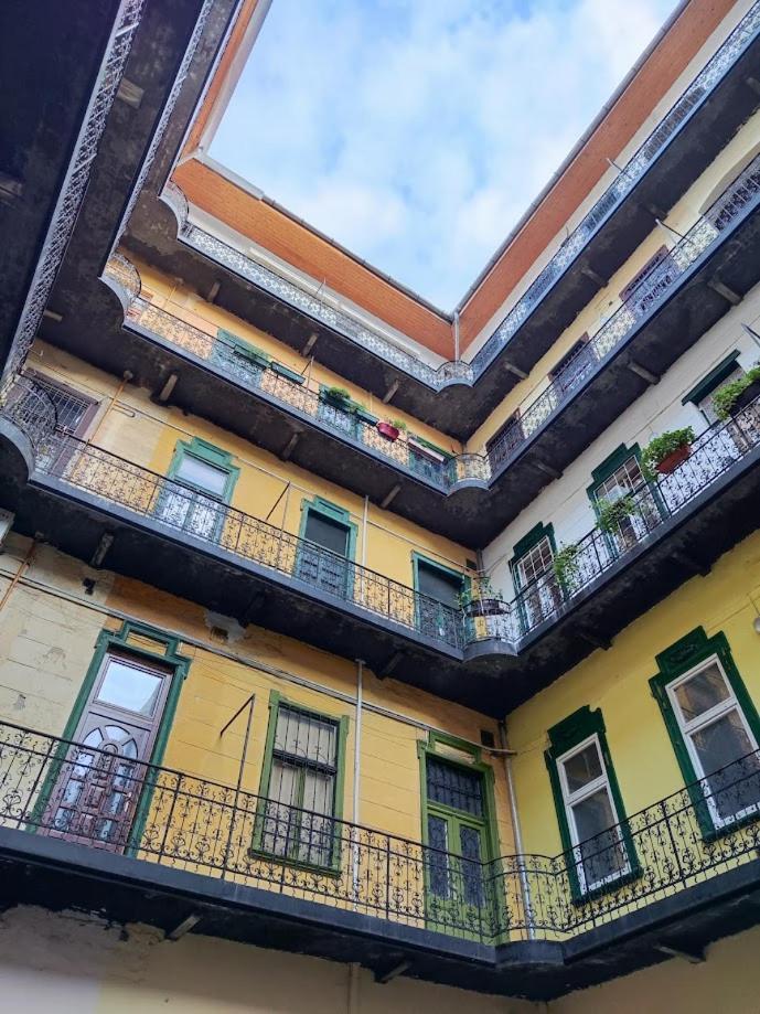 Hi!5 Spacious Apartment Budapest Palotanegyed エクステリア 写真